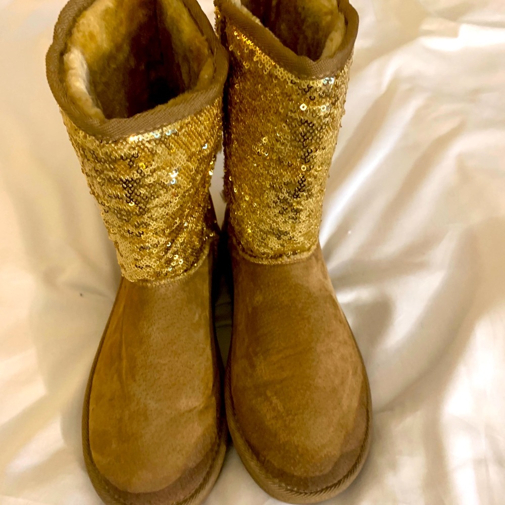 DIVA LOUNGE BLACK BOOT in perfect condition.(7)